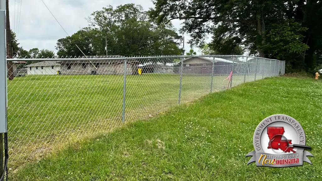 Carencro Builds $25,400 fence on private property